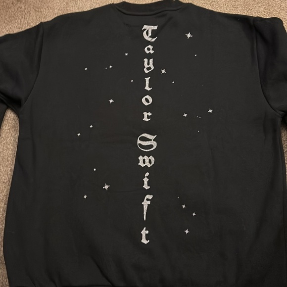 Sparking up my darkest night crewneck Taylor Swift - Picture 6 of 7